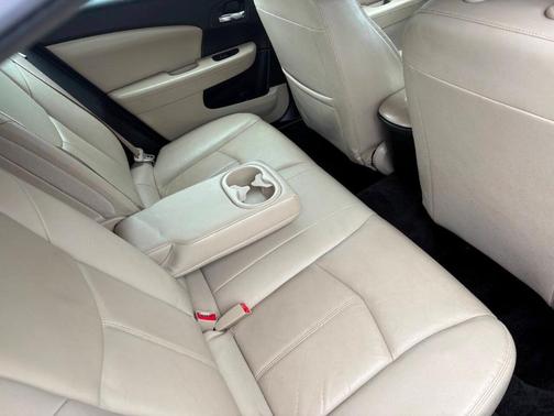 2011 Chrysler 200 Limited