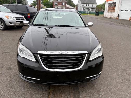 2011 Chrysler 200 Limited