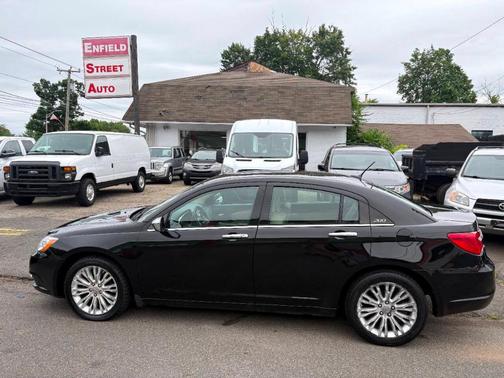 2011 Chrysler 200 Limited