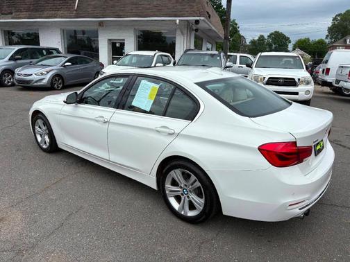 2017 BMW 330 i xDrive