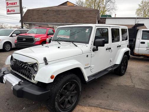 2013 Jeep Wrangler Unlimited Sahara