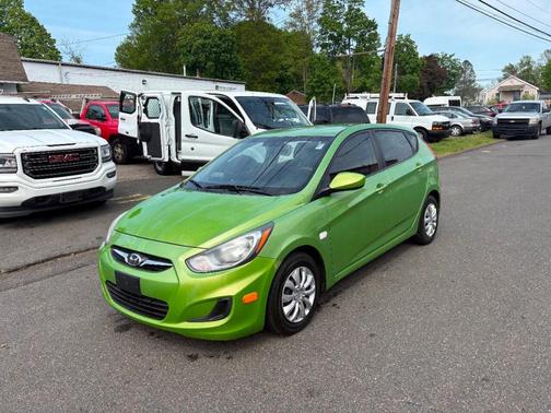 2013 Hyundai Accent GS