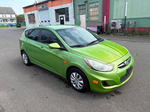 2013 Hyundai Accent GS