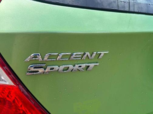 2013 Hyundai Accent GS