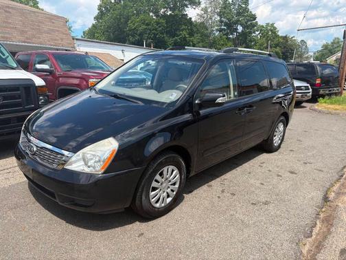 2012 Kia Sedona LX