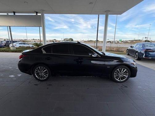 2018 INFINITI Q50 2.0t LUXE