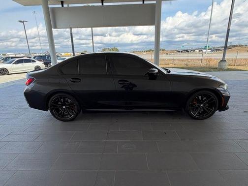 2023 BMW 330 i