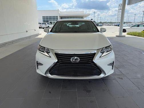 2017 Lexus ES 350 Base