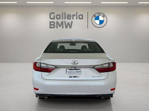 2017 Lexus ES 350 Base