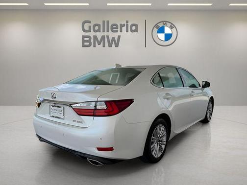 2017 Lexus ES 350 Base