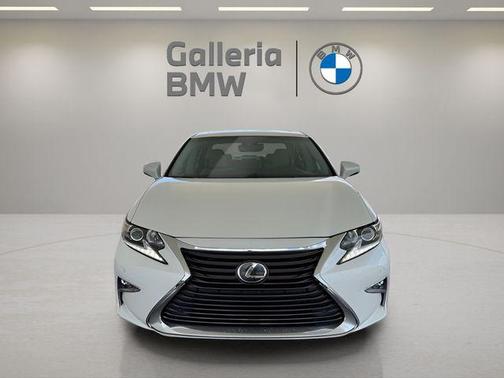 2017 Lexus ES 350 Base