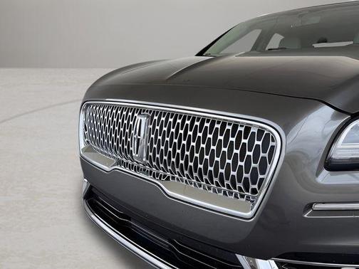 2020 Lincoln Nautilus Standard