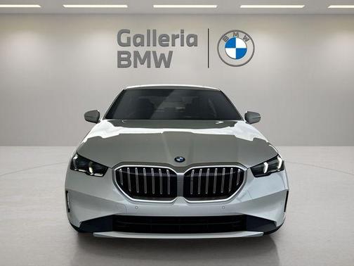 2026 BMW 530 i