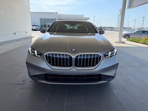 2025 BMW 530 i