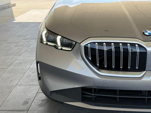 2025 BMW 530 i