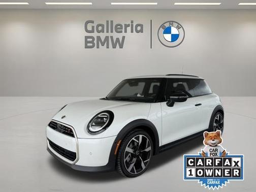 White Metallic 2025 MINI Hardtop SIGNATURE PLUS