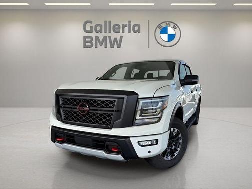 2024 Nissan Titan PRO-4X