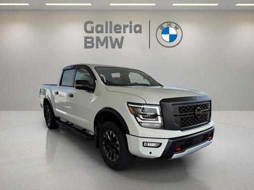 2024 Nissan Titan PRO-4X