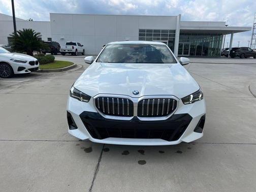 2025 BMW 530 i