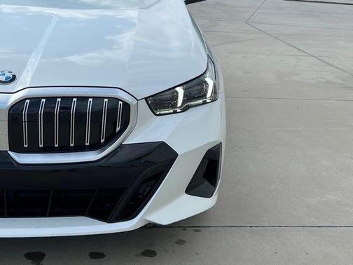 2025 BMW 530 i