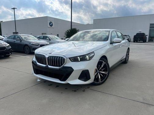 2025 BMW 530 i