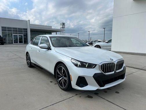 2025 BMW 530 i