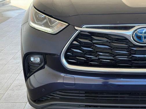 2023 Toyota Highlander Hybrid Limited