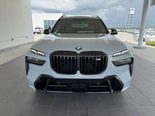 2026 BMW X7 M60i