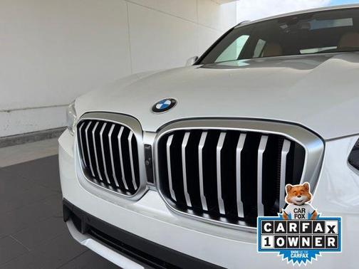 White Metallic 2024 BMW X3 sDrive30i