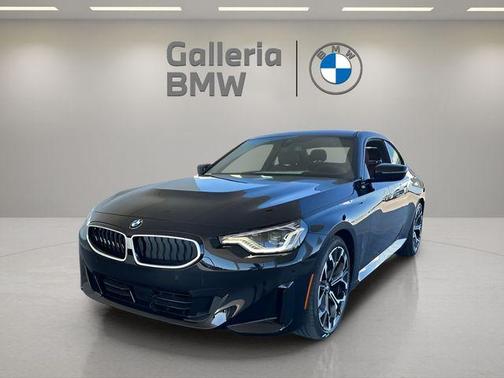 2026 BMW 230 i