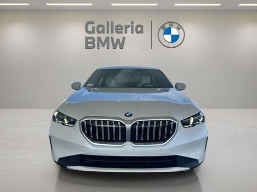 2026 BMW 530 i