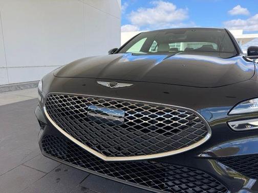 Vik Black 2026 Genesis G70 2.5T