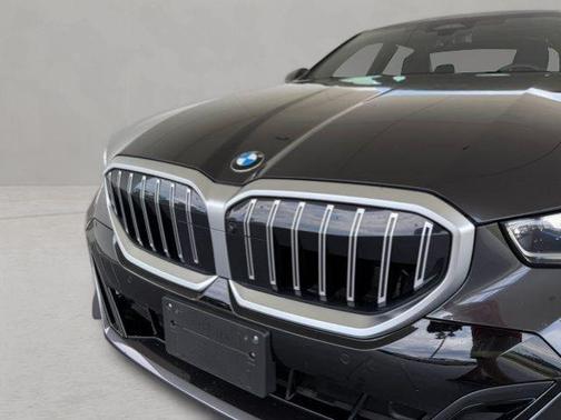 2025 BMW 530 i