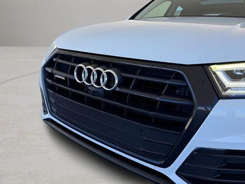 2019 Audi Q5 2.0T Prestige
