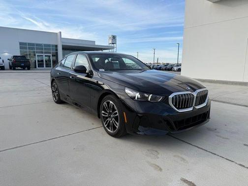 2025 BMW 530 i
