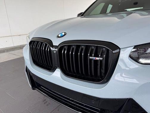 2023 BMW X3 M40i