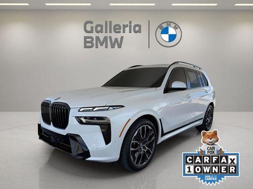 Mineral White Metallic 2025 BMW X7 xDrive40i