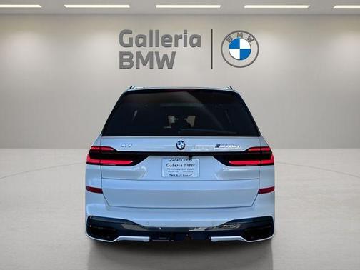2026 BMW X7 M60i