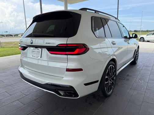 2026 BMW X7 xDrive40i