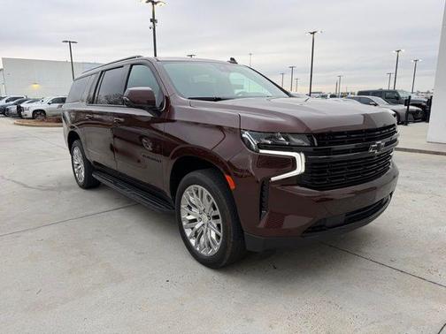 2023 Chevrolet Suburban RST