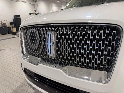 2021 Lincoln Navigator L Reserve