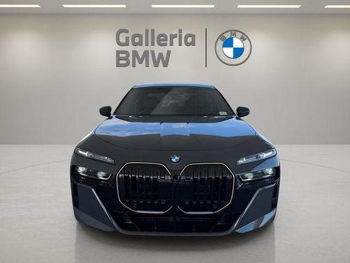 2026 BMW 760 760i xDrive
