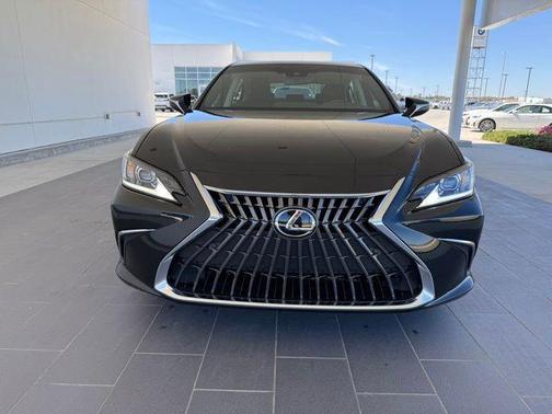 2022 Lexus ES 350 Base