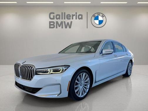 2020 BMW 740 i