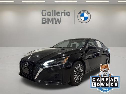 Black 2024 Nissan Altima 2.5 SV