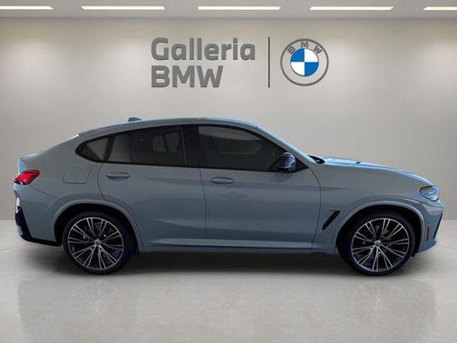 2023 BMW X4 M40i