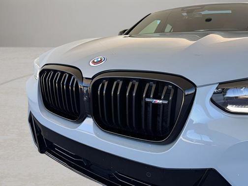 2023 BMW X4 M40i