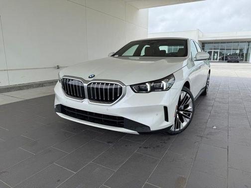 2025 BMW 530 i