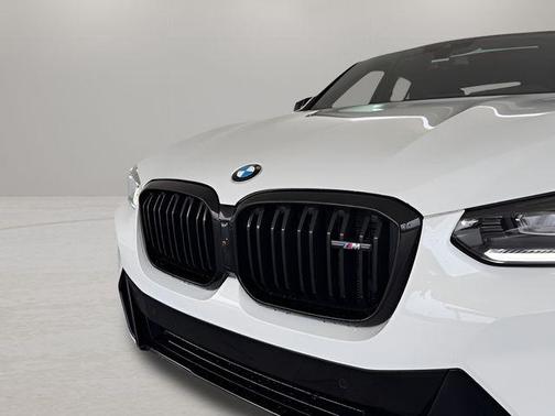 2024 BMW X4 M40i
