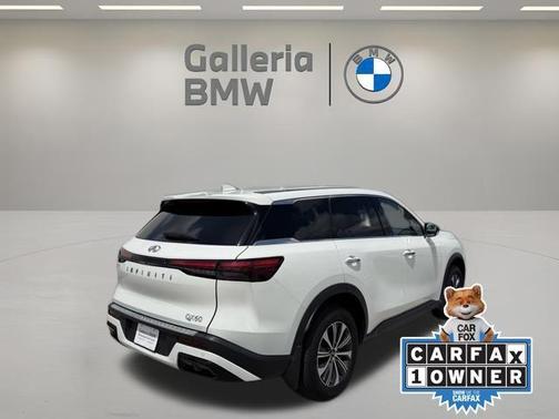 Glacier White 2023 INFINITI QX60 Pure